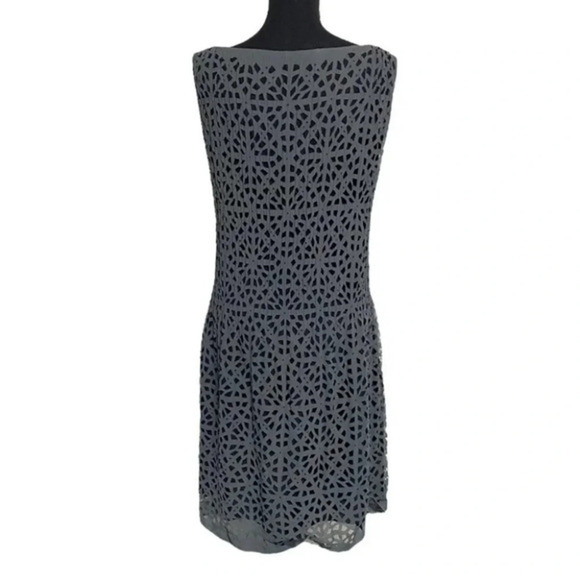 Veeca‎ S sleeveless laser cut mesh over black slip dress - Picture 5 of 7